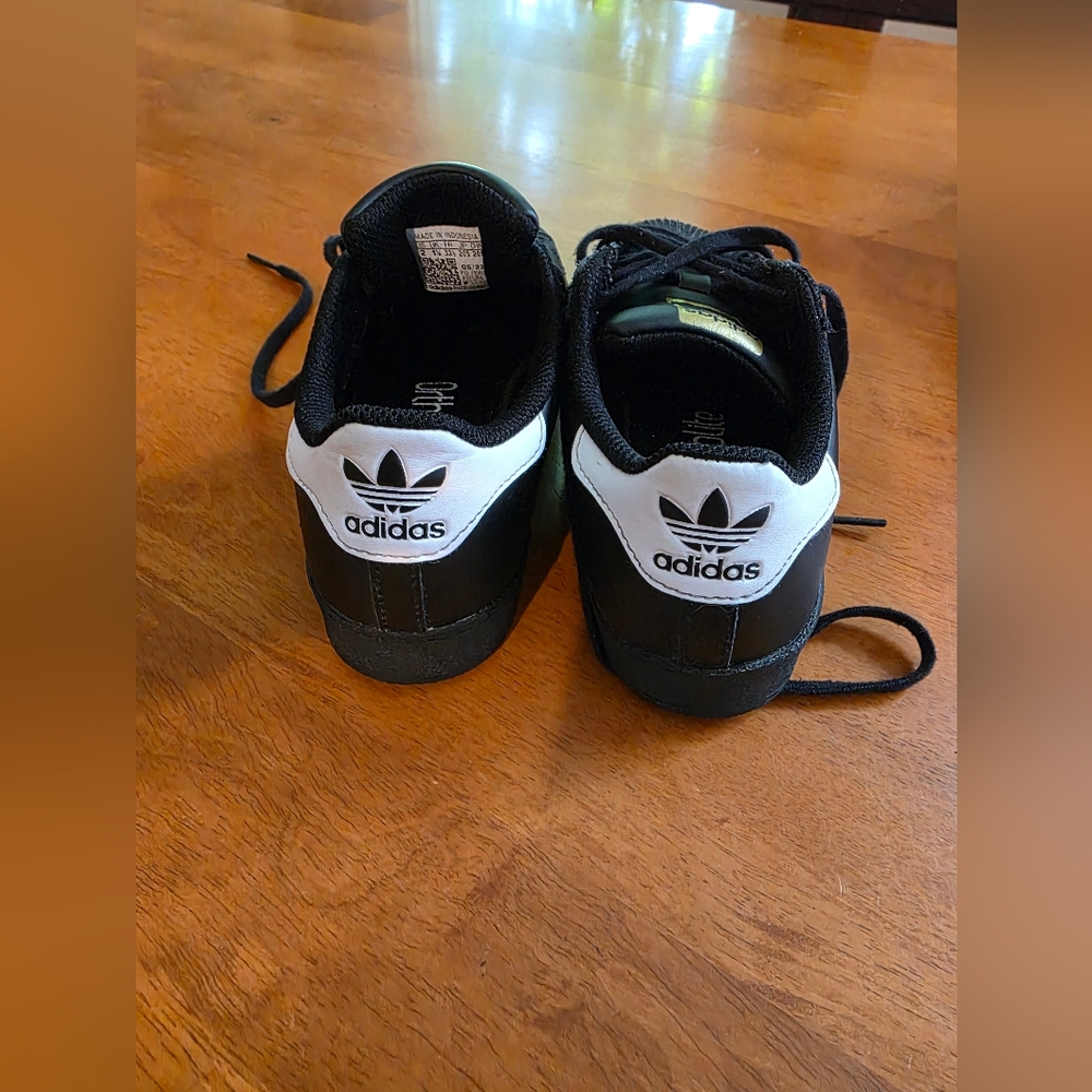 Adidas Kids Superstar Black with White Stripes - Picture 3 of 8